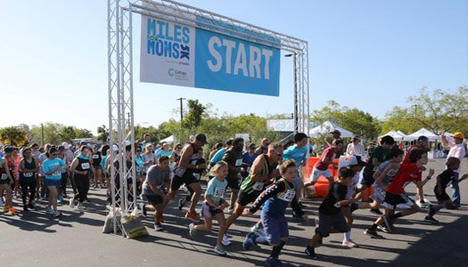 Miles for Moms event - crowd at the starting line