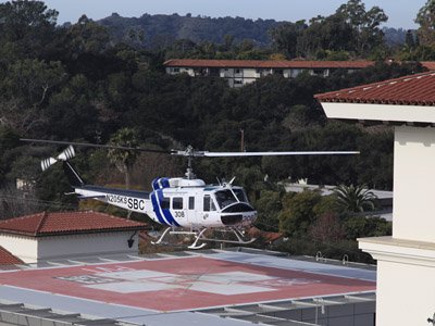 Helicopter landing on the helipad at Santa Barbara Cottage Hospital